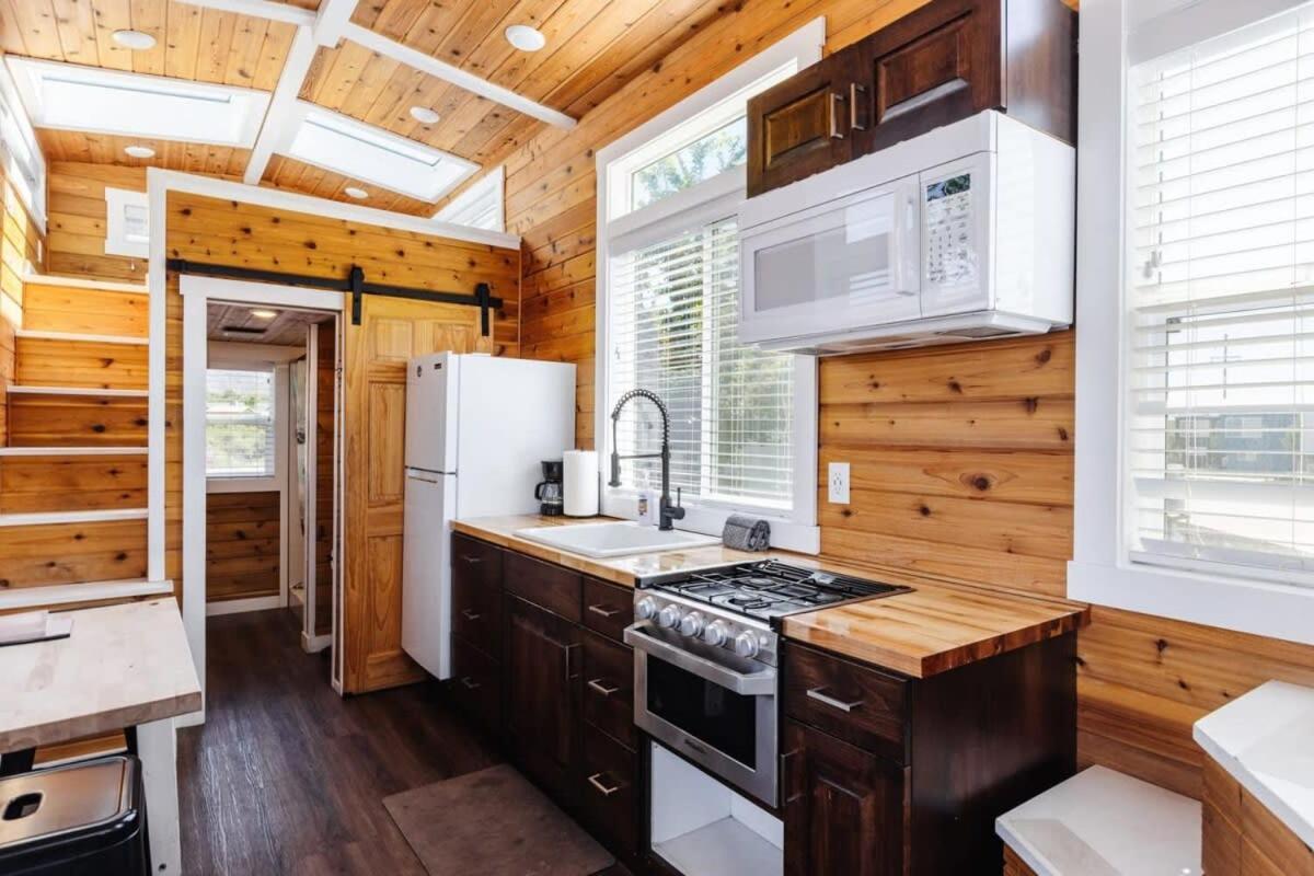 Harrington Tiny House Villa Apple Valley Exterior photo