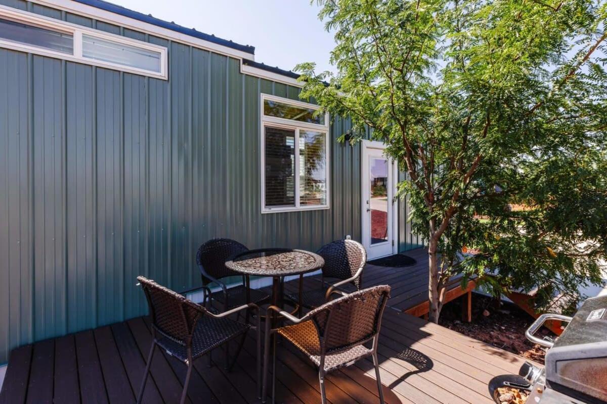 Harrington Tiny House Villa Apple Valley Exterior photo