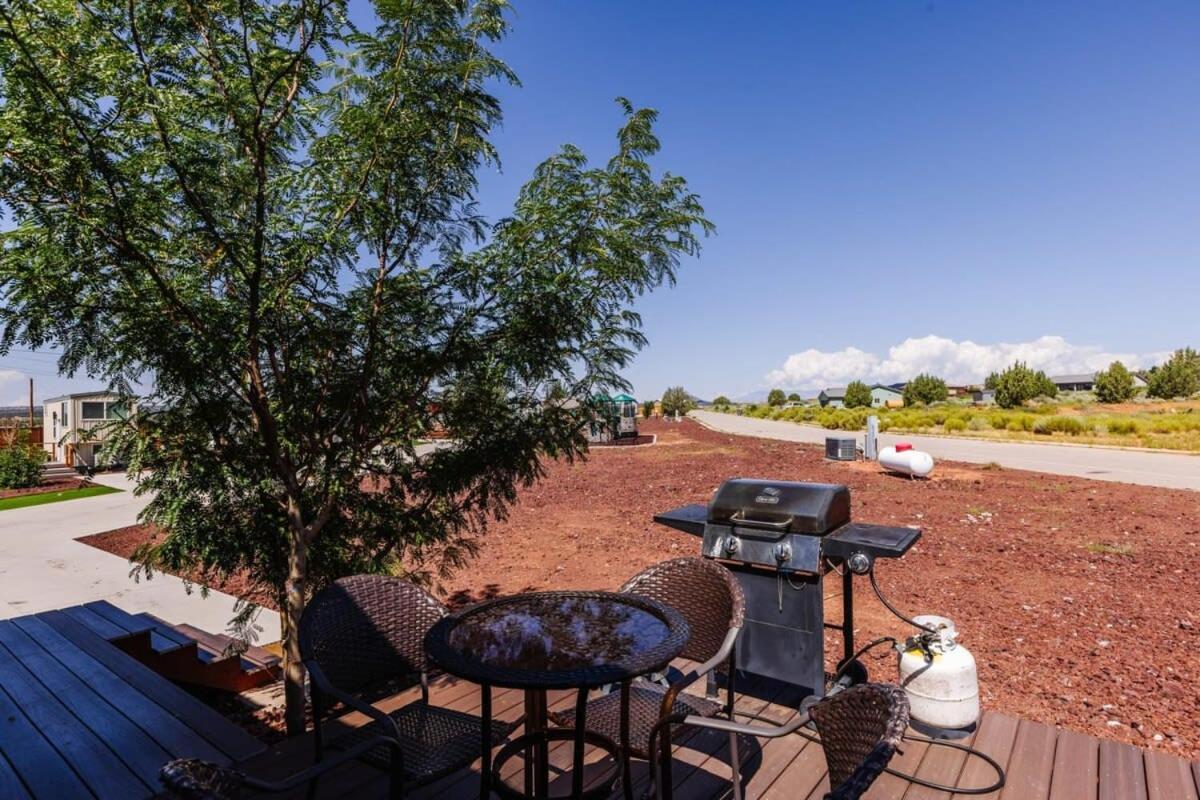 Harrington Tiny House Villa Apple Valley Exterior photo