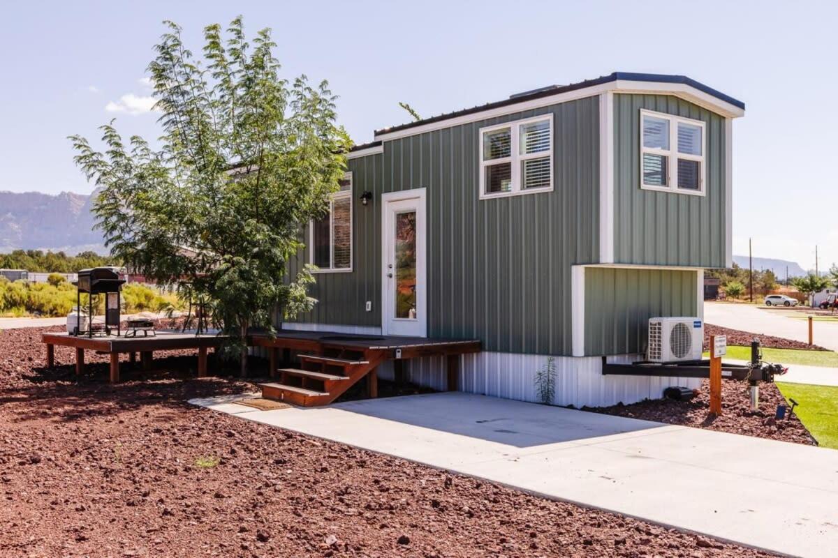 Harrington Tiny House Villa Apple Valley Exterior photo