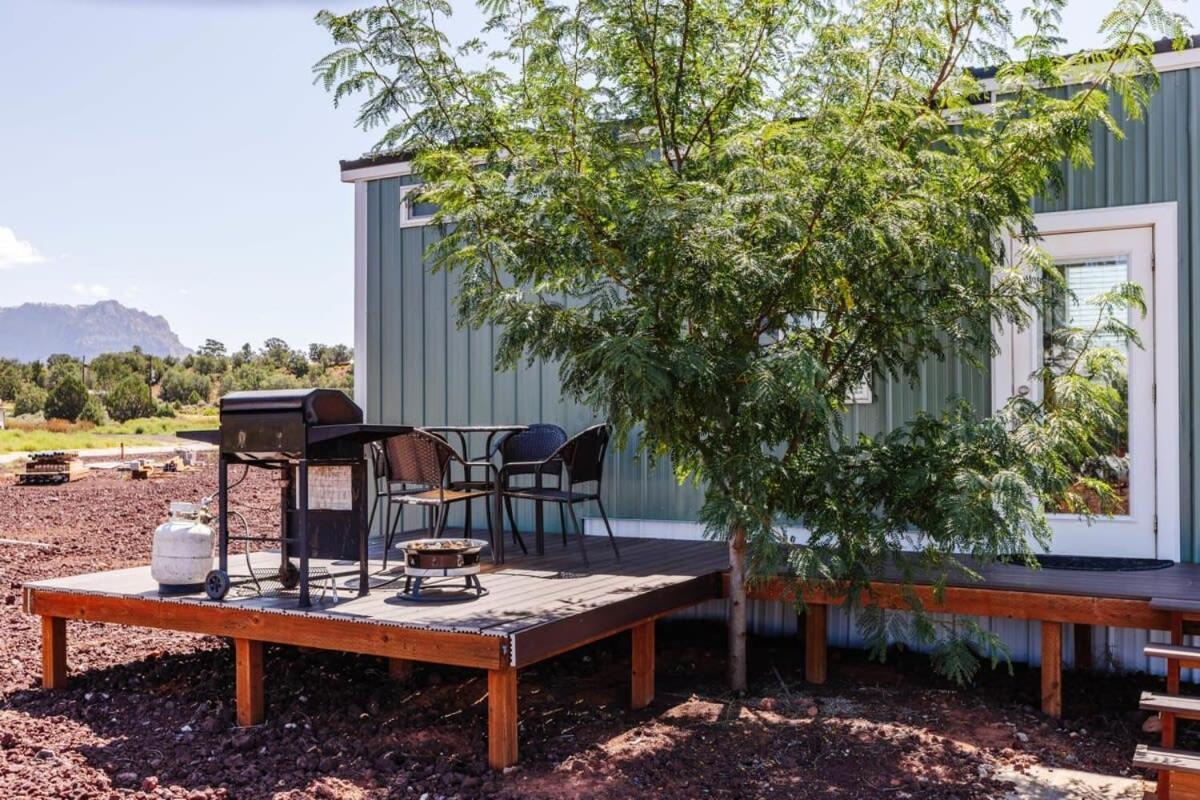 Harrington Tiny House Villa Apple Valley Exterior photo