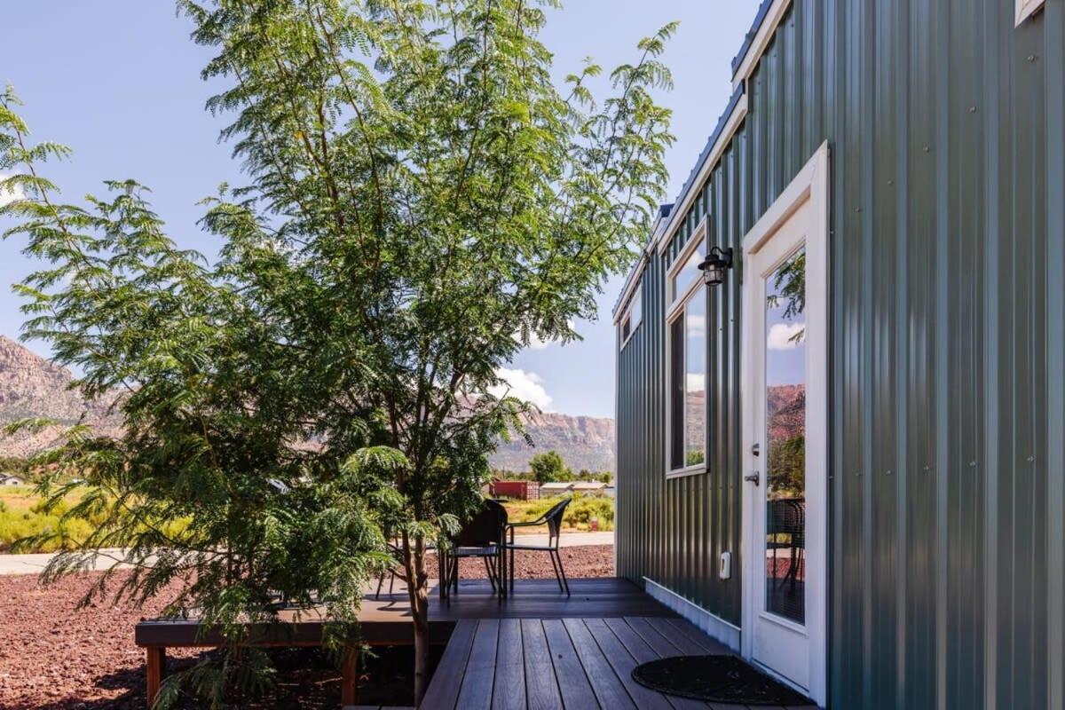 Harrington Tiny House Villa Apple Valley Exterior photo