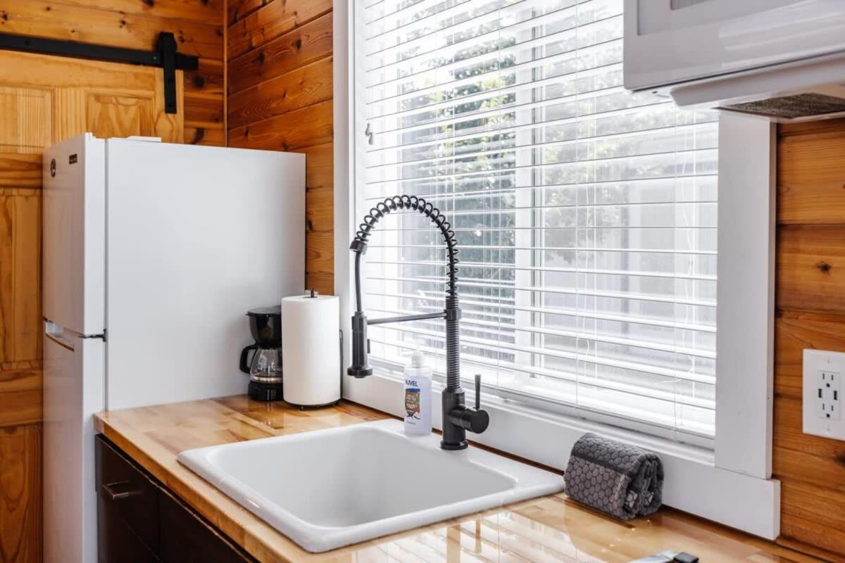 Harrington Tiny House Villa Apple Valley Exterior photo